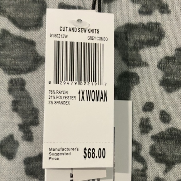 Pullover Top with Hood - Picture 2 of 8